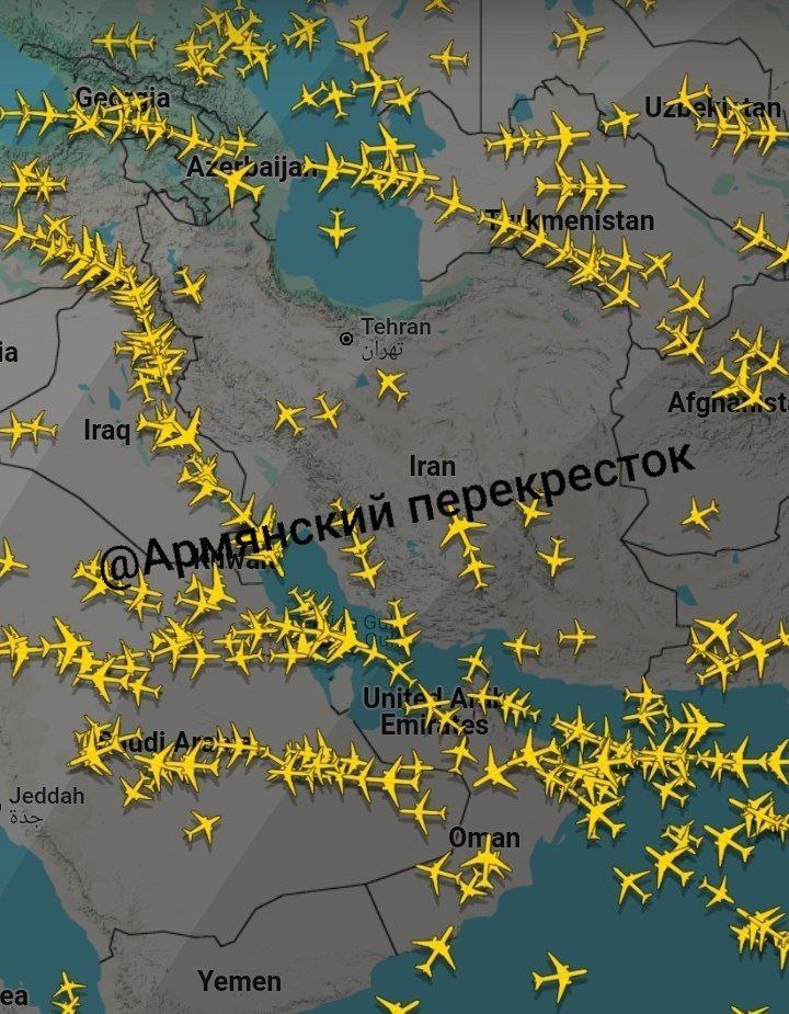 Небо над Ираном прямо сейчас.