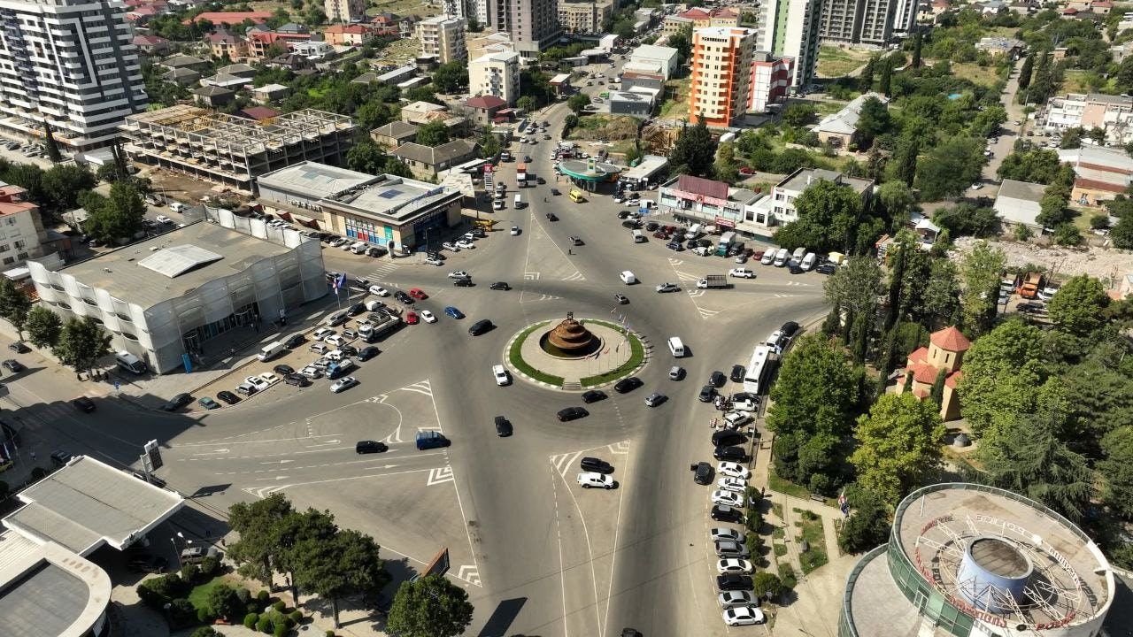 В Грузии завершается ремонт участка дороги в Армению.