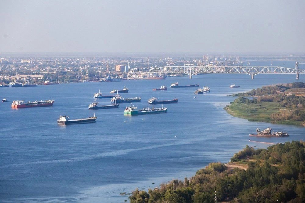 На Волго-Каспийском судоходном канале приостановили движение судов. Комментарий эксперта "РГ"Эксперт Шаров...